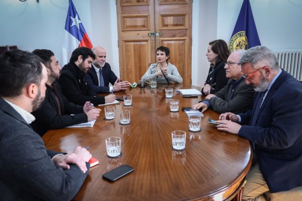 La Moneda y el oficialismo buscarán concordar en Cerro Castillo las bases para el nuevo pacto tributario