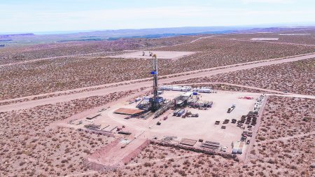 “Argentina debe acelerar su producción de gas antes de que las renovables la dejen atrás”, dice embajador en Chile