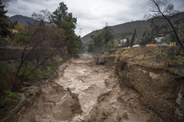 <p>Gremios lamentan pérdidas por las inundaciones</p>