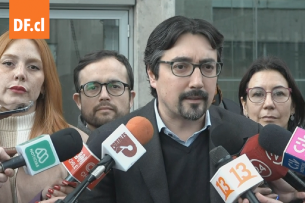 <p>Ahora en DF | Revolución Democrática presenta querella en caso Democracia Viva</p>