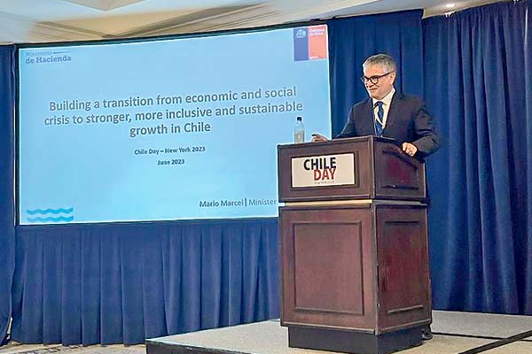 <p>Marcel en el pleno del Chile Day: “La reforma tributaria está comprometida a no tocar a los inversionistas extranjeros”</p>