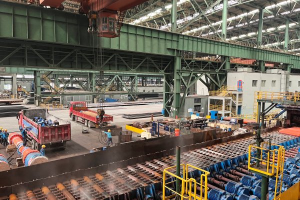 Caída de utilidades de firmas industriales en China agrava el pesimismo económico