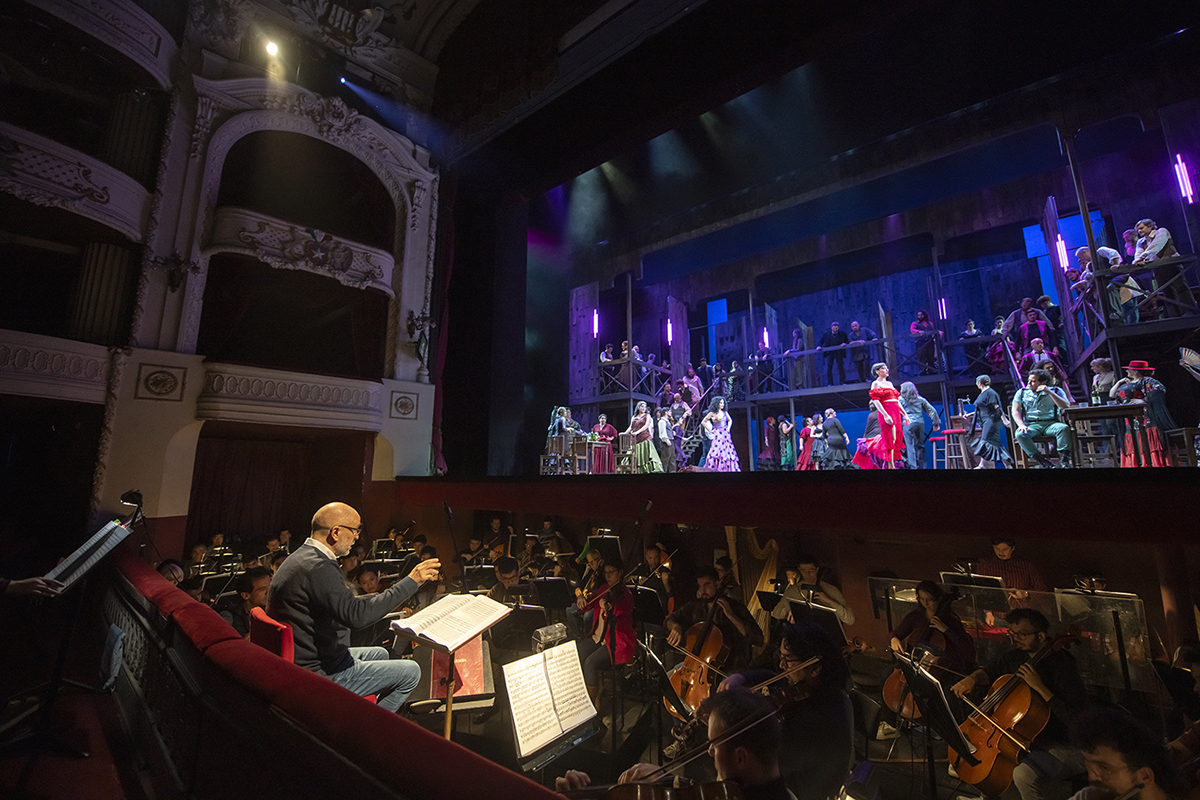 <p>Las vueltas de la vida de Roberto Rizzi Brignoli, el director musical de “Carmen”</p>
