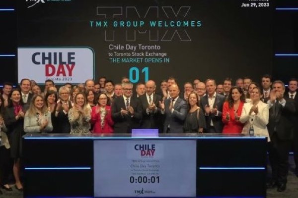 <p>Ahora en DF | Chile Day abre el mercado este jueves en la Bolsa de Valores de Toronto</p>