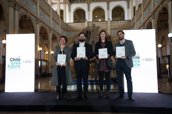 <p>La ministra de CTCI, Aisén Etcheverry, el Presidente Gabriel Boric, la presidenta del Consejo de CTCI, Silvia Díaz y el ministro de Economía, Nicolás Grau, participaron en el evento. Foto: Presidencia</p>