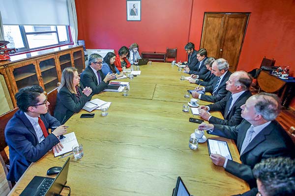 Cómo llega la CPC a una nueva reunión con Marcel: espera propuestas en PIB, evasión y elusión