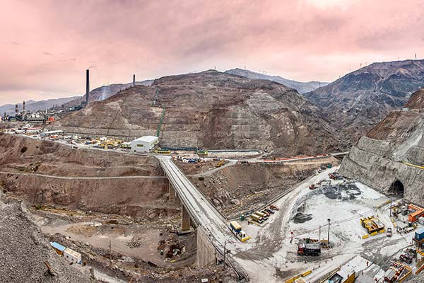 <p>Más rápidos y más simples: Gobierno ultima cambios al esquema de permisos sectoriales para inversiones</p>