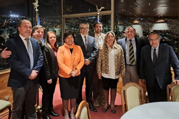 Pacto fiscal: DC propone aumentar impuestos a rentas sobre $ 4,3 millones y mayor control a traspasos de recursos públicos