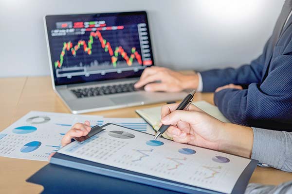 <p>PwC: uno de cada seis gestores de activos y patrimonio será absorbido o cerrará en los próximos cinco años</p>