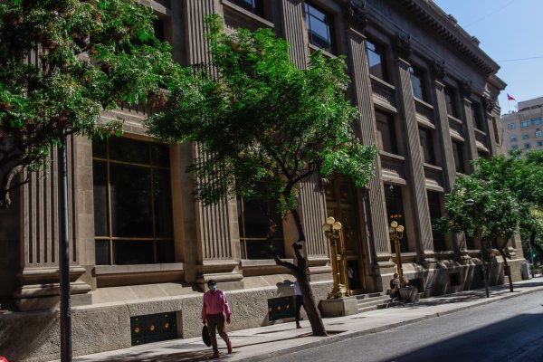 <p>Operadores financieros estiman recorte de 75 puntos en la tasa de interés clave este mes</p>