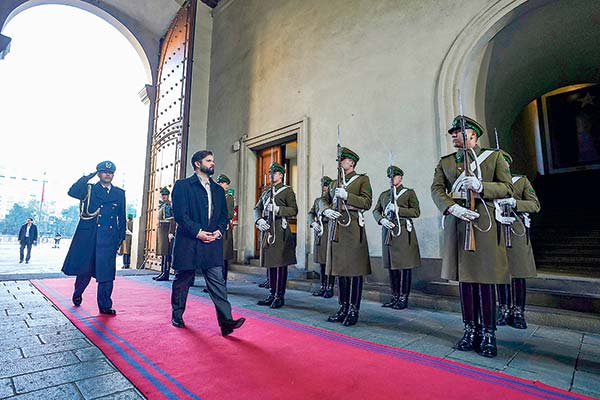<p>La noche de este miércoles parte el mandatario a Europa. Foto: Presidencia</p>