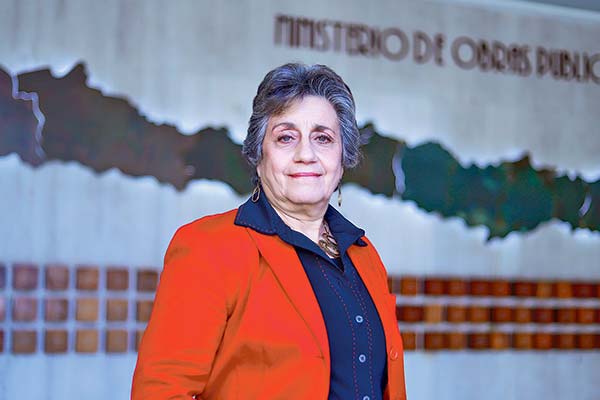 <p>Jessica López, ministra de Obras Públicas. Foto: Verónica Ortíz</p>