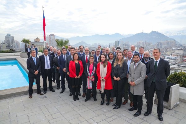 <p>MOP se reunió con empresas concesionarias en medio de lanzamiento del nuevo cronograma de obras</p>