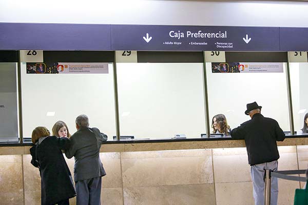 Demanda por depósitos a plazo se mantiene firme, pese a caída de tasas