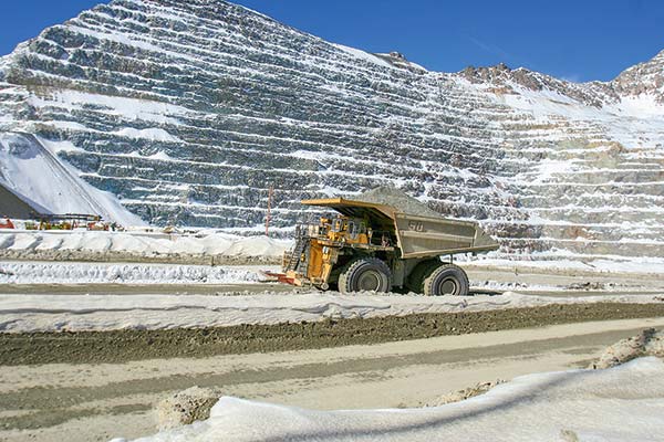Anglo American Sur pide nueva concesión minera de exploración en Lo Barnechea