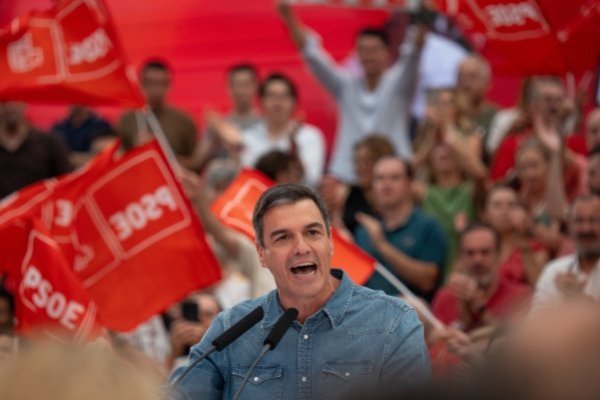 <p>España se dirige a las elecciones mientras la derecha busca derrocar a Sánchez</p>