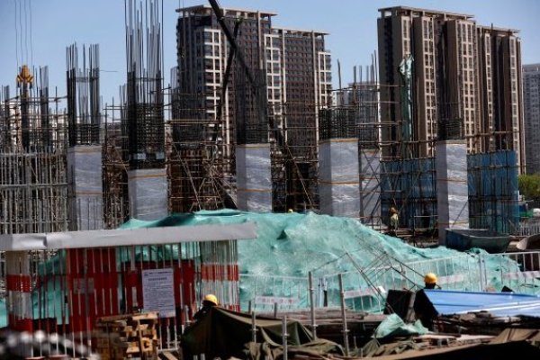 China se enfoca en apoyo inmobiliario, pero no anuncia plan de estímulo a gran escala