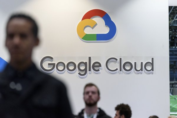 Alphabet, matriz de Google, superó las estimaciones de resultados, gracias a fortaleza de los ingresos publicitarios