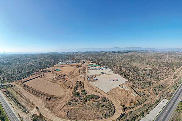 <p>Grau por toma que frena proyecto de desaladora de Aguas Pacífico: el Estado de derecho “debe cumplirse”</p>