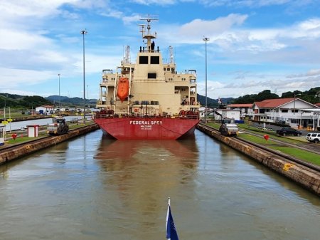 Por sequía, Canal de Panamá ajusta tránsito a solo 32 naves por día como medida de ahorro