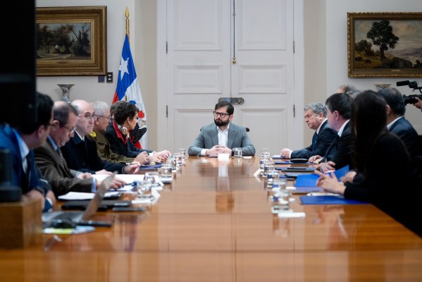 <p>La Moneda anticipa los ejes de la nueva ley antiterrorista: sancionar organización criminal y su potencial daño</p>