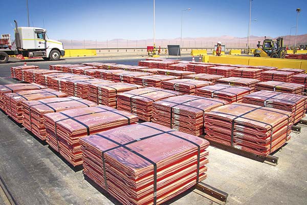 <p>Cochilco ajusta a la baja sus proyecciones de precio del cobre para 2023 y 2024 por incertidumbre sobre China</p>
