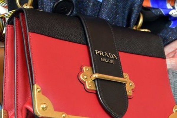 Las ganancias de Prada suben por la demanda de lujo en Asia y en Europa