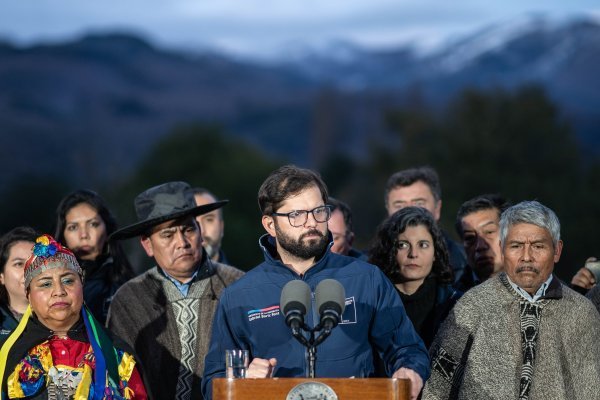 <p>Boric se reunió ayer con comunidades pehuenche de Alto Biobío. (Foto: Presidencia)</p>