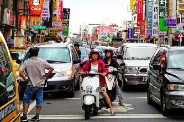 <p>Los primeros datos económicos de China muestran que el crecimiento se debilita más en julio</p>
