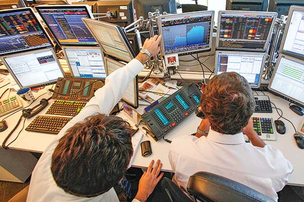 Corredora de Bci le arrebata la “corona” de utilidades a Banchile en el segundo trimestre