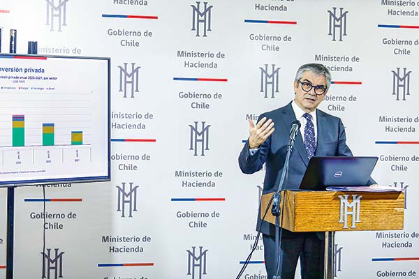 Hacienda calcula que medidas del pacto fiscal aumentarán la inversión entre cuatro y cinco puntos del PIB