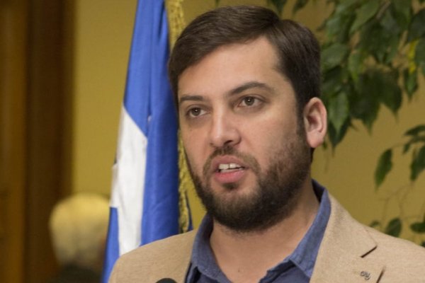 <p>El día de furia de Raúl Soto (PPD): exige al Gobierno “una autocrítica” por los casos de corrupción</p>