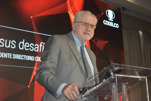 <p>Máximo Pacheco: "Codelco es muy grande para el pequeño país que somos"</p>