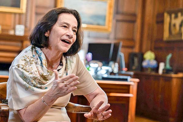 Rosanna Costa defiende la autonomía del Banco Central ante comisión del Consejo Constitucional