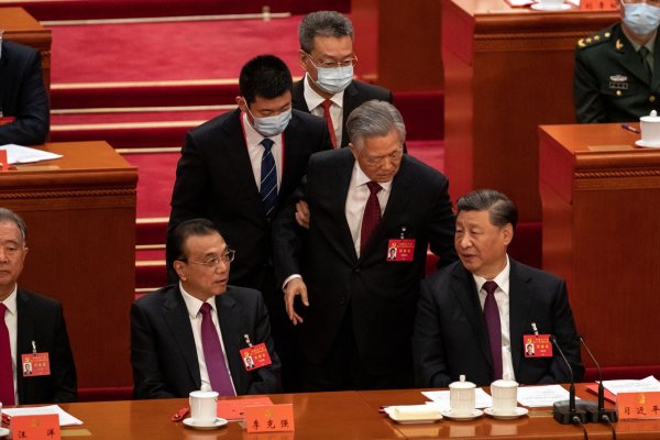 <p>Aires de tormenta cubren el balneario de Beidaihe, donde Xi Jinping celebra tradicional retiro con líderes políticos chinos</p>
