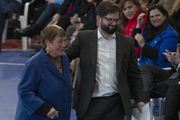 ExPresidenta Bachelet emplaza al Congreso por pensiones: "El debate ha sido largo y no puede seguir alargándose"