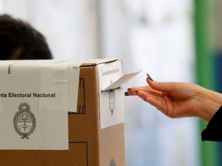 El día de las PASO en Argentina: principales rostros de la política votan en medio de incertidumbre social y económica