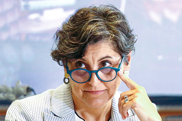 <p>Ministra Aguilera y eventual insolvencia de isapres: "Por lo que ha informado el superintendente no debiera ser así"</p>