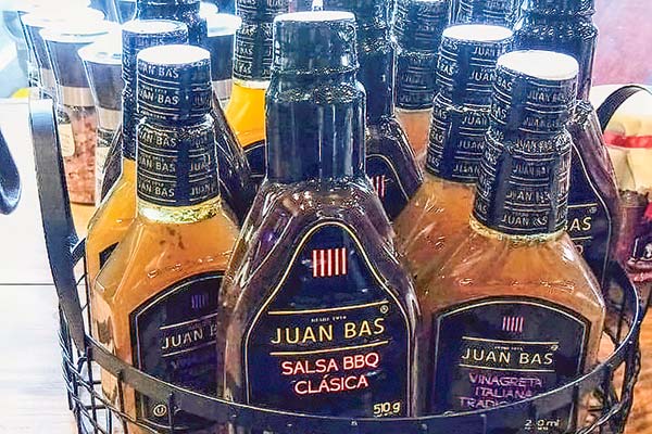<p>Gigante de la alimentación ICB reflota disputa por la marca Juan Bas</p>