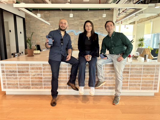 <p>Los tres fundadores de VirtualPOS.</p>