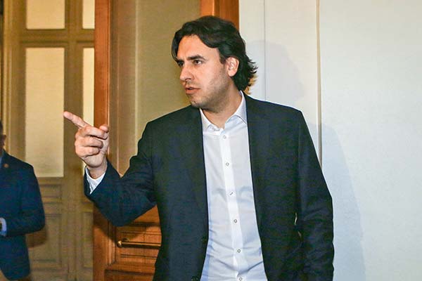 Partido Liberal propone crear una Ley Reservada del Litio para financiar pensiones