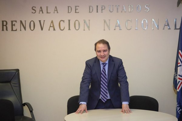Frank Sauerbaum (RN): “En el Gobierno hay algunos que están buscando un objetivo político más que un acuerdo de pensiones”