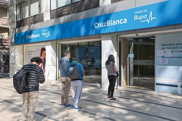 <p>Isapre Cruz Blanca pide a la Corte Suprema que declare la nulidad de su fallo por prima GES y se suma a Consalud</p>