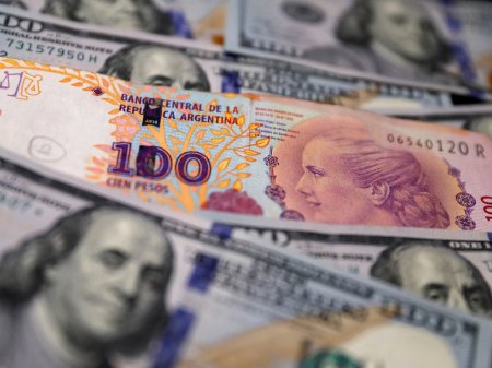 ¿Terminó el efecto Milei?: Dólar Blue en Argentina cierra con retroceso en última jornada de la semana