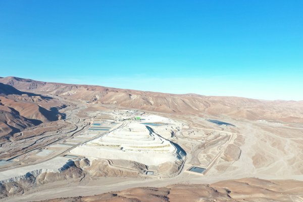 <p>Minera Quiborax pide autorización para extraer litio de su material de desecho</p>