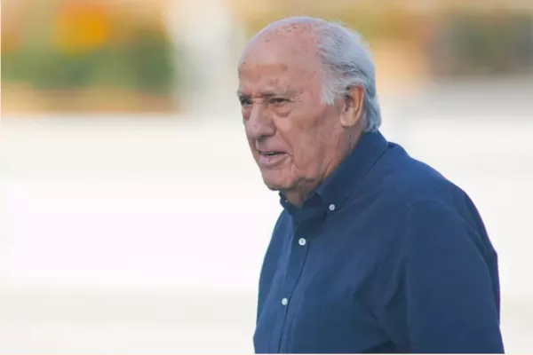 <p>Amancio Ortega, el multimillonario dueño de Zara, suma una torre de departamentos en Chicago por US$232 millones a su portafolio inmobiliario</p>