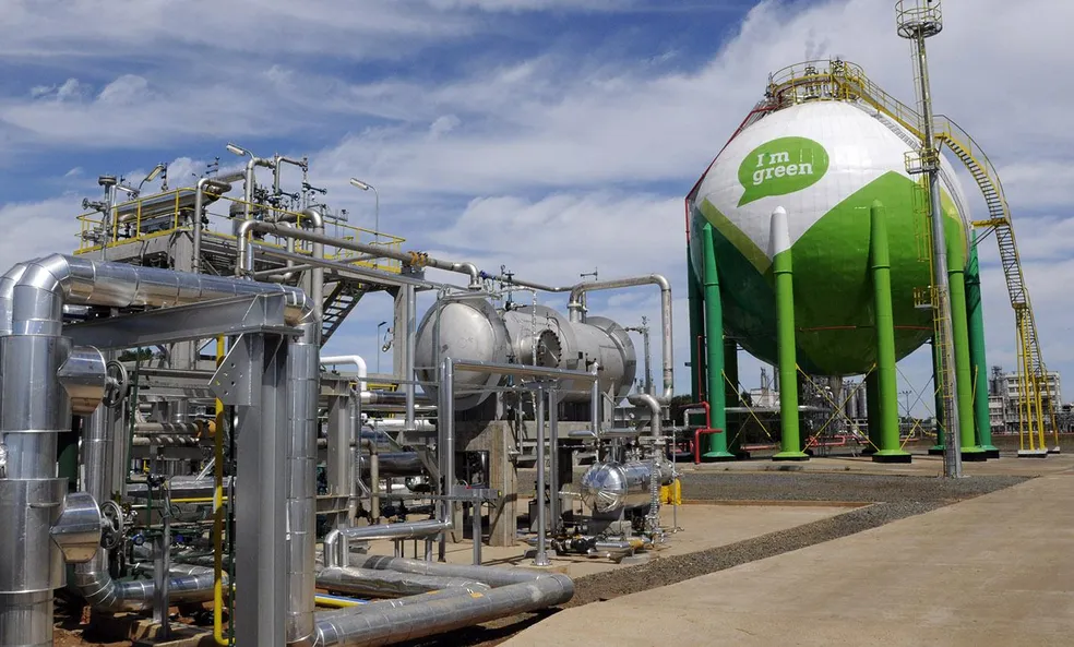Oferta del fondo Apollo y la petrolera Adnoc corre con ventaja para comprar la participación de Novonor en la brasileña Braskem