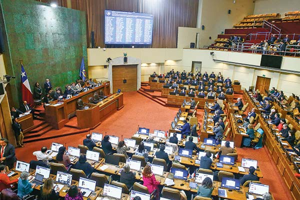 Pensiones: se reduce posibilidad de acuerdo con la oposición y oficialismo busca apoyos en el centro
