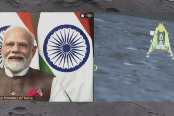 <p>Ahora en DF | India logra aterrizar una nave en el polo sur de la Luna</p>