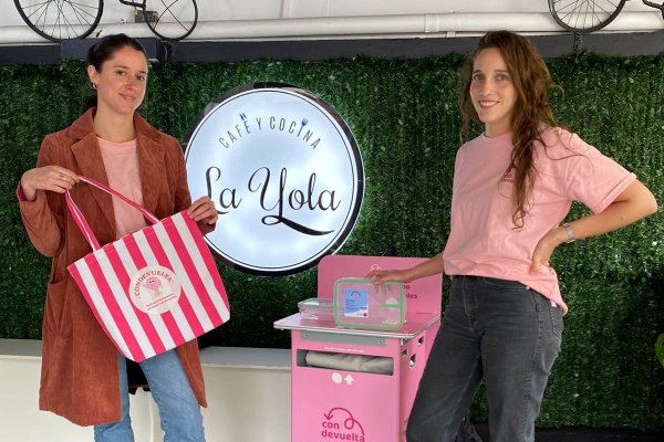 <p>Laura Palazuelos e Isabel Díaz del Río, fundadoras de Con Devuelta.</p>